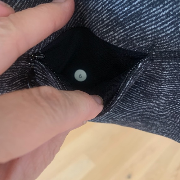 Lululemon Long Sleeve Top - Picture 6 of 7